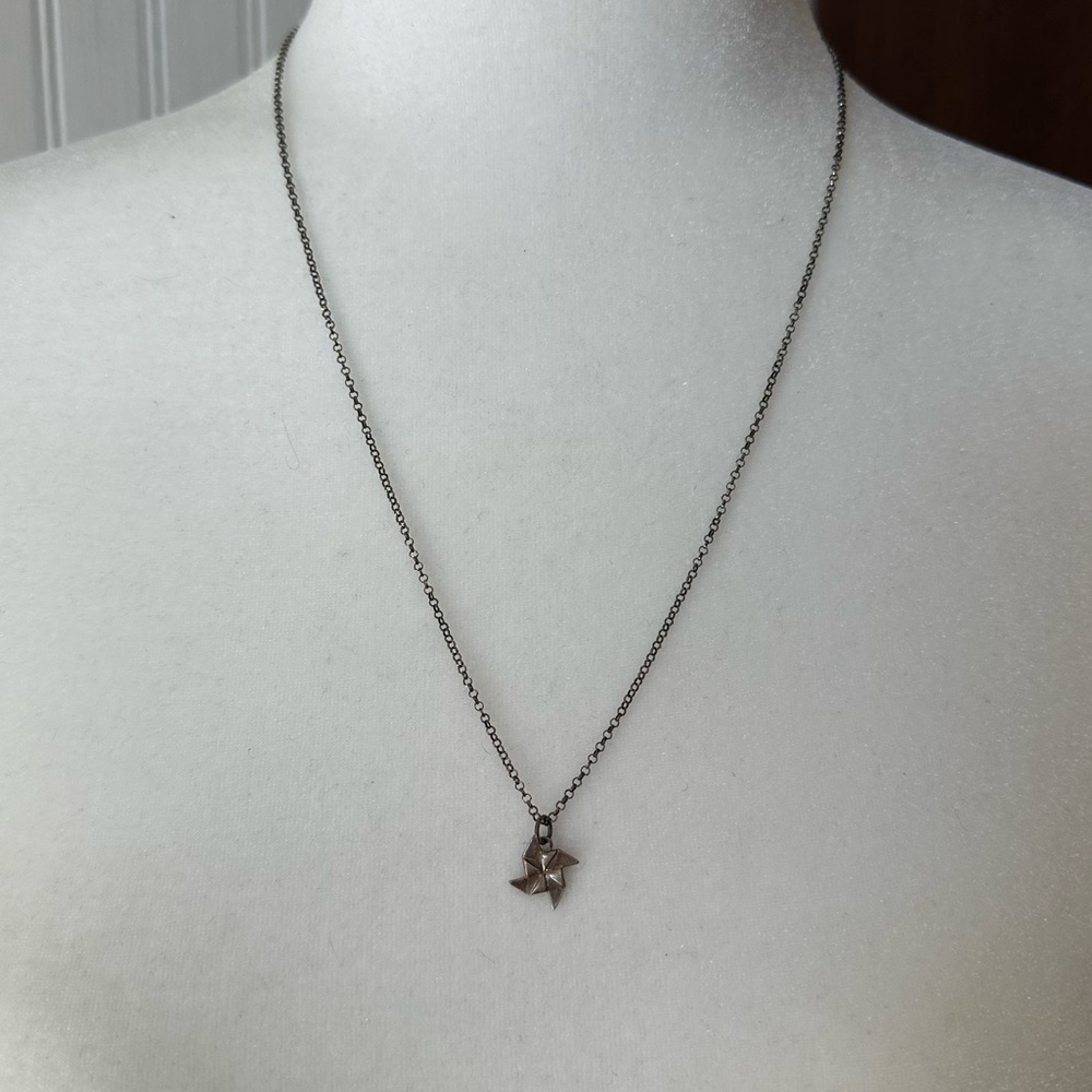 Silver : Pinwheel: Necklace 🤎